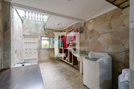 Área de Serviço de casa à venda com 3 quartos, 121m² em Vila Brasilina, São Paulo