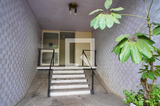 Fachada do Condomínio de kitnet/studio para alugar com 1 quarto, 41m² em Petrópolis, Porto Alegre