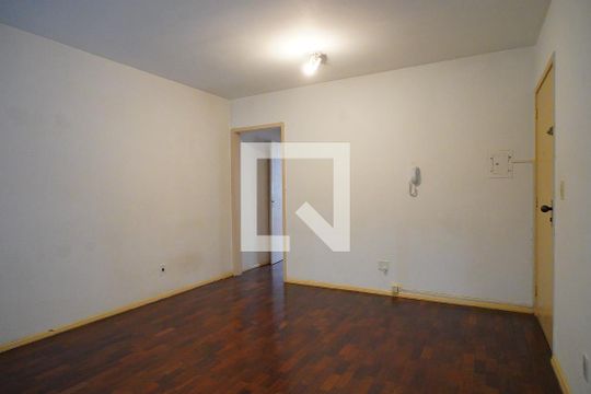 Sala - Quarto de kitnet/studio para alugar com 1 quarto, 41m² em Petrópolis, Porto Alegre