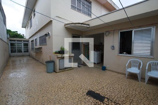 Quintal de casa à venda com 3 quartos, 178m² em Sacomã, São Paulo