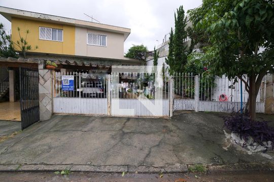 Fachada de casa à venda com 3 quartos, 178m² em Sacomã, São Paulo