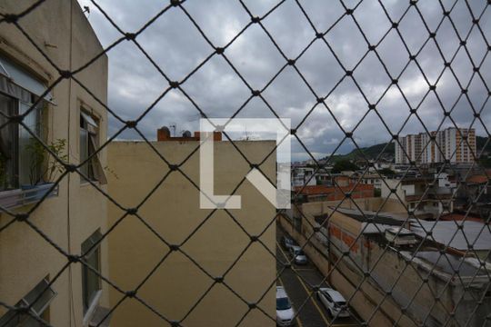 Vista da Sala de apartamento para alugar com 2 quartos, 48m² em Madureira, Rio de Janeiro