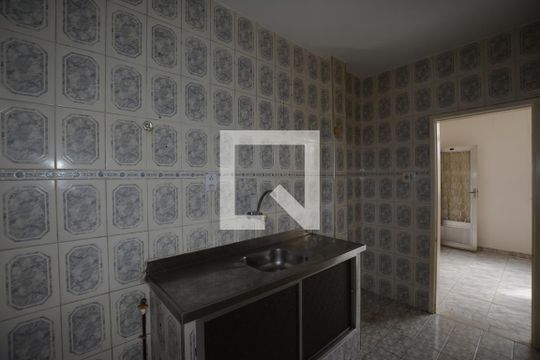Cozinha de apartamento para alugar com 2 quartos, 48m² em Madureira, Rio de Janeiro