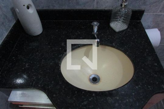 Lavabo de casa à venda com 4 quartos, 160m² em Campo Grande, Rio de Janeiro
