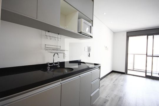 Cozinha de kitnet/studio para alugar com 1 quarto, 24m² em Vila Mariana, São Paulo
