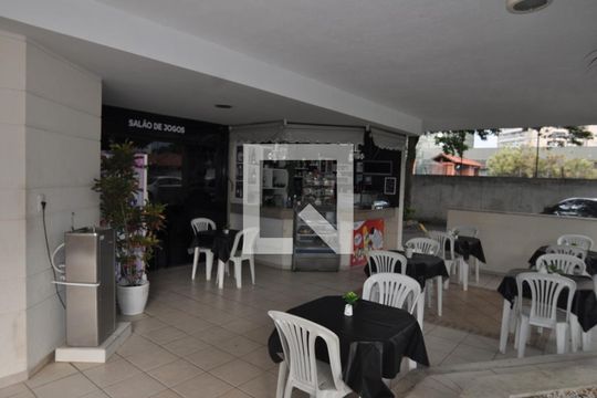 Área comum Cafeteria e MIni Mercado de apartamento para alugar com 3 quartos, 64m² em Barra da Tijuca, Rio de Janeiro