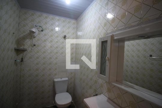 Banheiro de casa para alugar com 1 quarto, 49m² em Jardim Ipanema (zona Sul), São Paulo