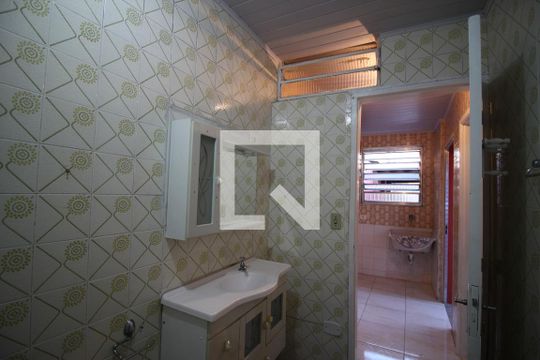 Banheiro de casa para alugar com 1 quarto, 49m² em Jardim Ipanema (zona Sul), São Paulo
