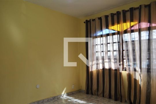 Sala de casa de condomínio à venda com 5 quartos, 170m² em Taquara, Rio de Janeiro