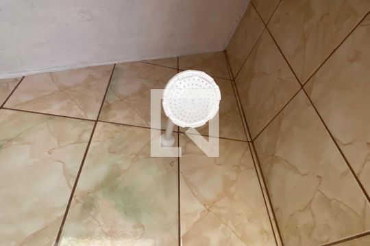 Banheiro de Serviço de casa de condomínio à venda com 2 quartos, 85m² em Taquara, Rio de Janeiro