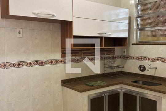 Cozinha de casa de condomínio à venda com 2 quartos, 85m² em Taquara, Rio de Janeiro