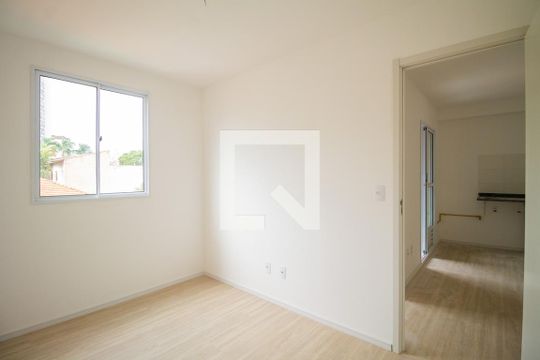Quarto 2 de apartamento para alugar com 2 quartos, 31m² em Vila Monumento, São Paulo