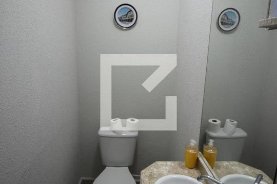 Lavabo de casa à venda com 3 quartos, 171m² em Interlagos, São Paulo