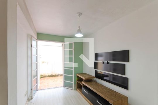 Apartamento à venda com 1 quarto, 45m² em Partenon, Porto Alegre