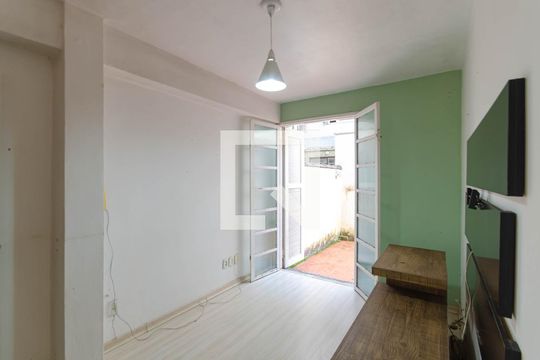 Sala de apartamento à venda com 1 quarto, 45m² em Partenon, Porto Alegre