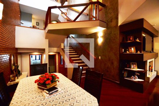 Sala de Jantar de casa de condomínio à venda com 3 quartos, 363m² em Cristal, Porto Alegre