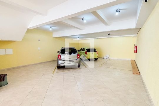 Garagem de apartamento à venda com 2 quartos, 60m² em Utinga, Santo André