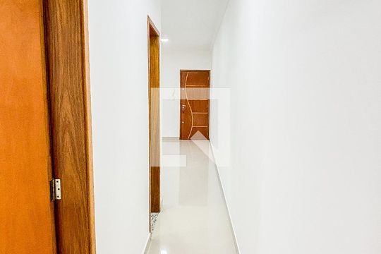 Corredor de apartamento à venda com 2 quartos, 60m² em Utinga, Santo André