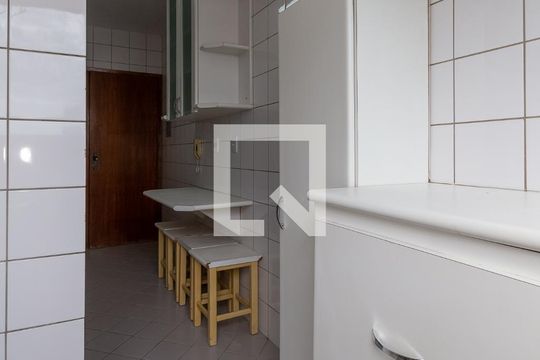 Área de Serviço de apartamento para alugar com 3 quartos, 77m² em Setor Bueno, Goiânia