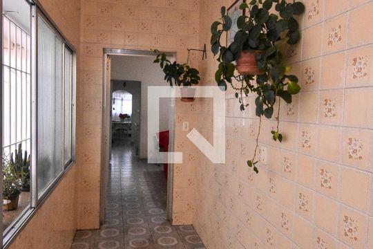 Entrada de casa à venda com 4 quartos, 180m² em Vila Santa Clara, São Paulo