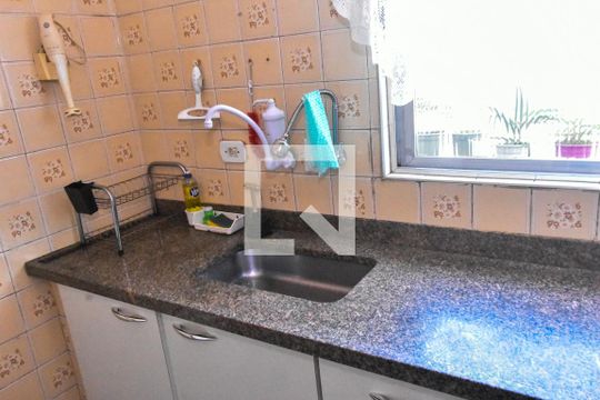 Cozinha - Torneira de casa à venda com 4 quartos, 180m² em Vila Santa Clara, São Paulo