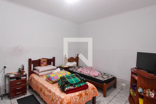 Quarto 2 de casa à venda com 4 quartos, 180m² em Vila Santa Clara, São Paulo