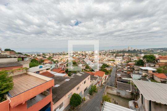 Vista de casa à venda com 7 quartos, 400m² em Santo André, Belo Horizonte