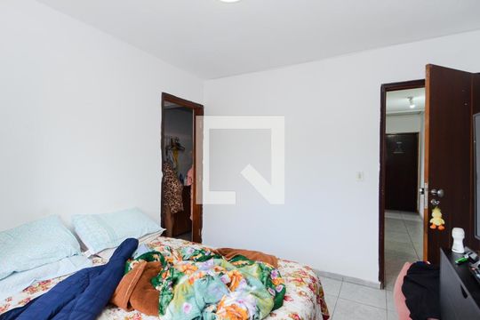 Suíte de casa à venda com 3 quartos, 250m² em Jardim Dourado, Guarulhos