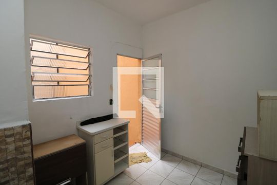 Cozinha de casa à venda com 1 quarto, 30m² em Capão do Embira, São Paulo