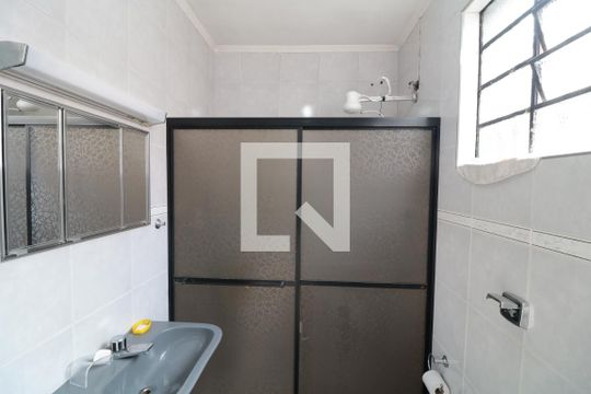 Banheiro Social de casa à venda com 3 quartos, 200m² em Parque São Jorge, São Paulo