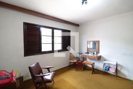 Quarto 2 de casa à venda com 3 quartos, 200m² em Parque São Jorge, São Paulo