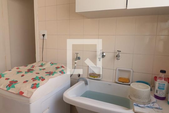 Area de serviço de casa à venda com 3 quartos, 200m² em Parque São Jorge, São Paulo