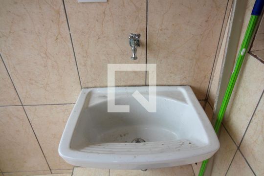 Área de Serviço de casa para alugar com 2 quartos, 100m² em Vila Bela, São Paulo