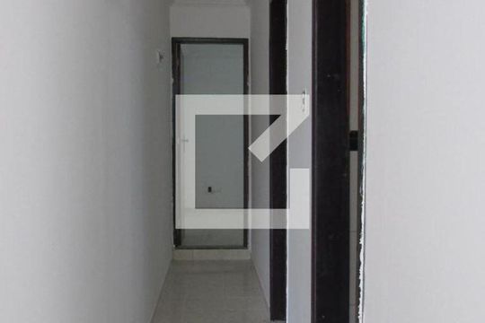 Corredor de casa para alugar com 2 quartos, 160m² em Campo Grande, Rio de Janeiro