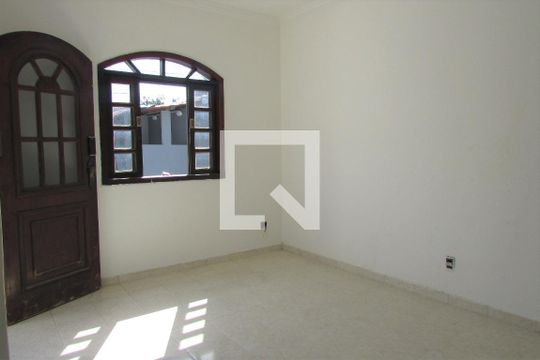 Sala de Estar de casa para alugar com 2 quartos, 160m² em Campo Grande, Rio de Janeiro