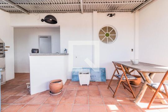 Área Externa de apartamento à venda com 2 quartos, 147m² em Teresópolis, Porto Alegre
