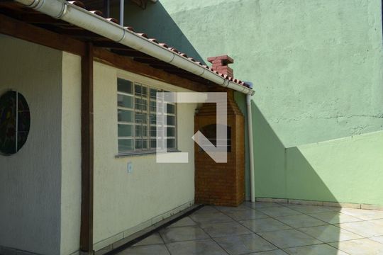 Casa para alugar com 1 quarto, 45m² em Taquara, Rio de Janeiro