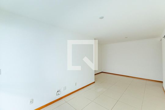 Sala de apartamento à venda com 2 quartos, 90m² em Icaraí, Niterói