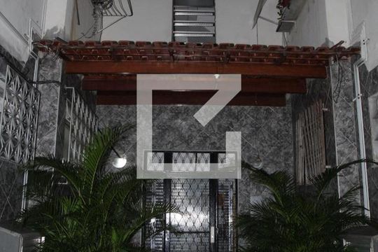 Hall de Entrada de apartamento à venda com 2 quartos, 60m² em Olaria, Rio de Janeiro