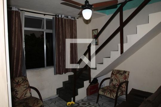 Apartamento à venda com 2 quartos, 60m² em Olaria, Rio de Janeiro