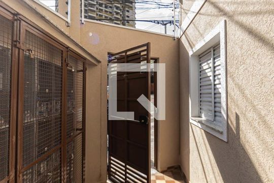 Área comum de kitnet/studio para alugar com 1 quarto, 27m² em Chácara Seis de Outubro, São Paulo