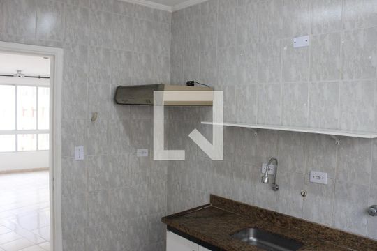 Cozinha de apartamento para alugar com 3 quartos, 129m² em Itararé, São Vicente