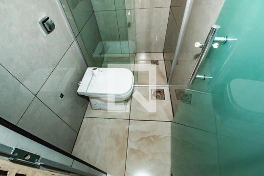 Banheiro social de casa para alugar com 3 quartos, 125m² em Jardim Atlântico, Belo Horizonte