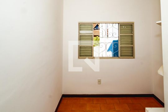 Quarto de casa para alugar com 3 quartos, 125m² em Jardim Atlântico, Belo Horizonte