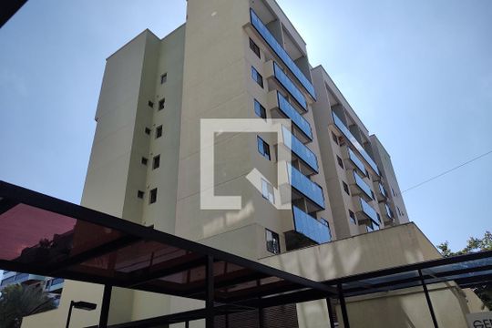 Fachada do bloco de apartamento para alugar com 1 quarto, 39m² em Freguesia de Jacarepaguá, Rio de Janeiro