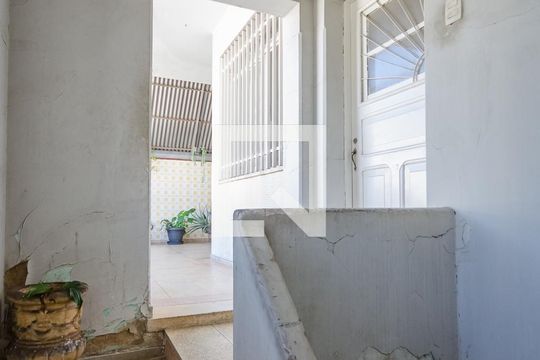 Escada de casa à venda com 6 quartos, 500m² em Prado, Belo Horizonte