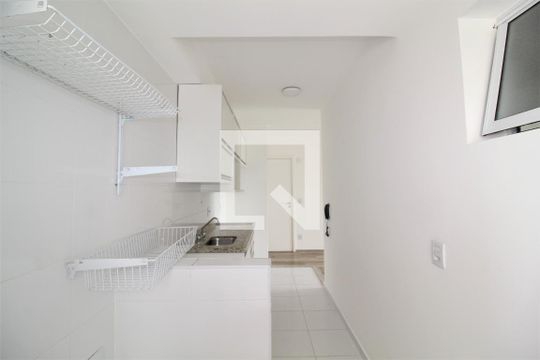 Área serviço de apartamento para alugar com 2 quartos, 64m² em Jardim São Caetano, São Caetano do Sul