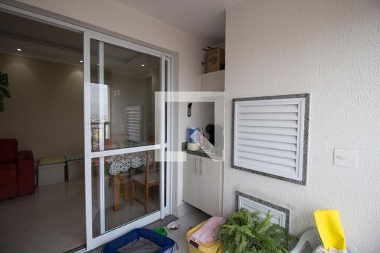 varanda de apartamento para alugar com 2 quartos, 60m² em Vila Buenos Aires, São Paulo