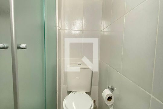 Banheiro de apartamento à venda com 2 quartos, 109m² em Santos Dumont, São Leopoldo