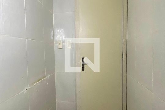 Banheiro de apartamento à venda com 2 quartos, 109m² em Santos Dumont, São Leopoldo